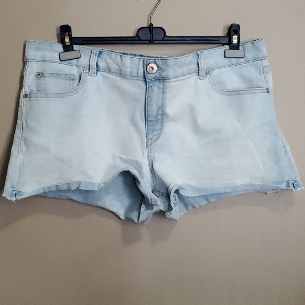 Jordache jean shorts size 18